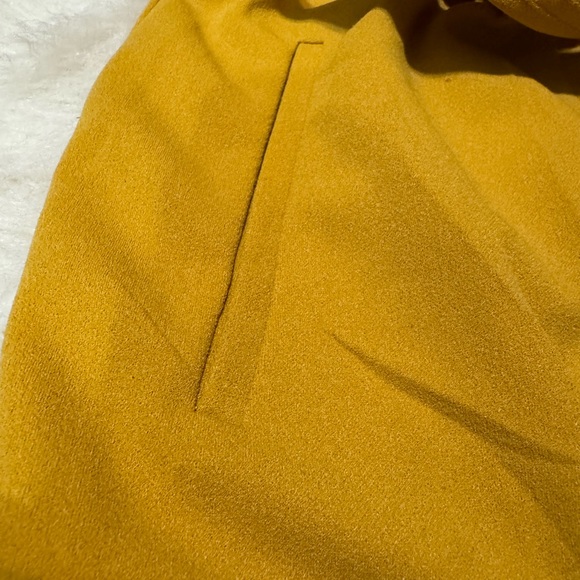 Mustard yellow dress pants - Picture 3 of 3